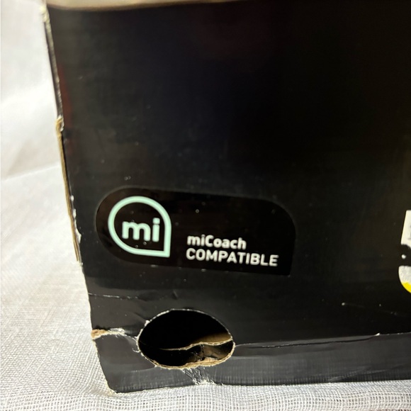 NWB Adizero SZ 9 crazy light 2 team basketball G56410 - Picture 3 of 11